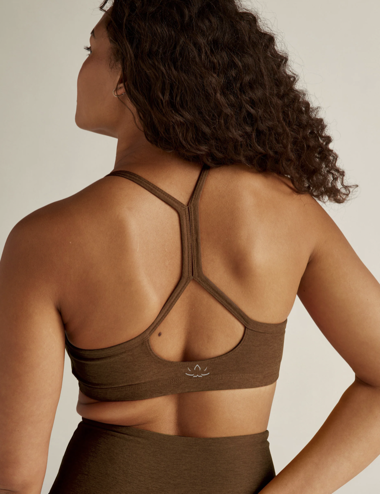 FitパッドマシュマロスクエアBRAタンク ブラウン M Women's Mocha Shelf-Bra Sports Top with SoftMove™ | H&M US